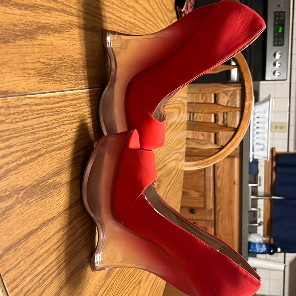Size 7.5 coral wedge